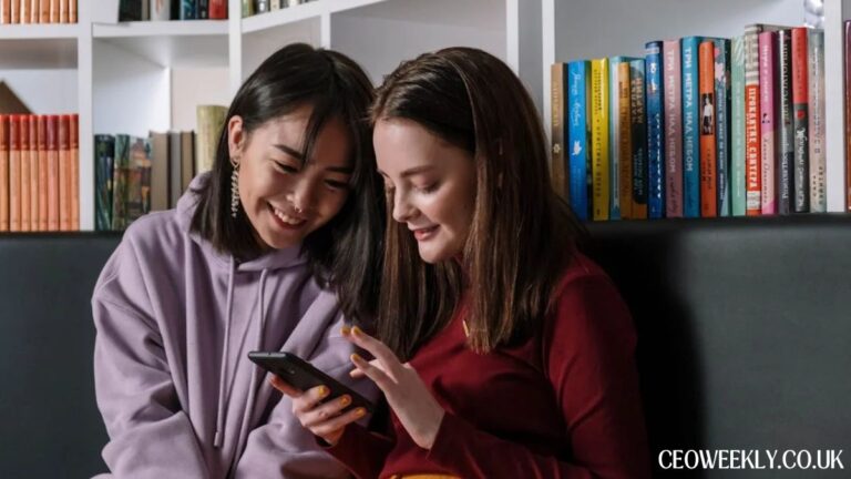 socialmediagirlsforum